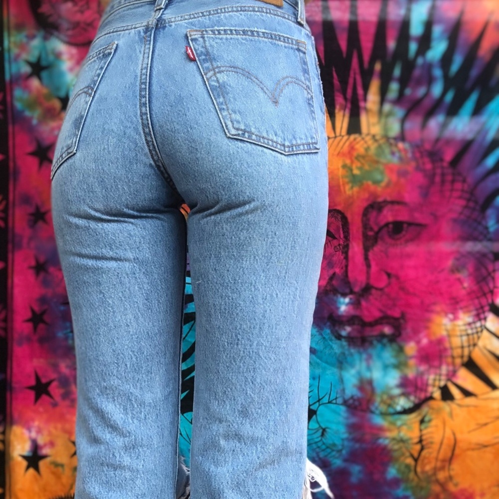 Levi’s high waisted jeans